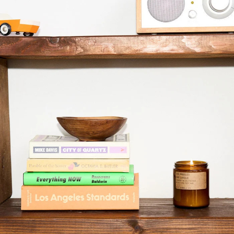 LOS ANGELES - STANDARD CANDLE
