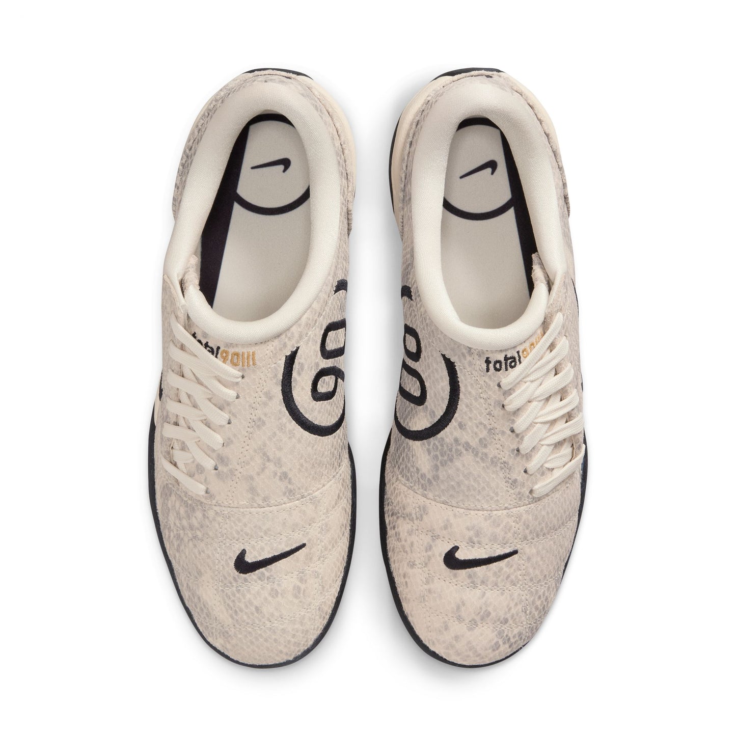 NIKE TOTAL 90 SE