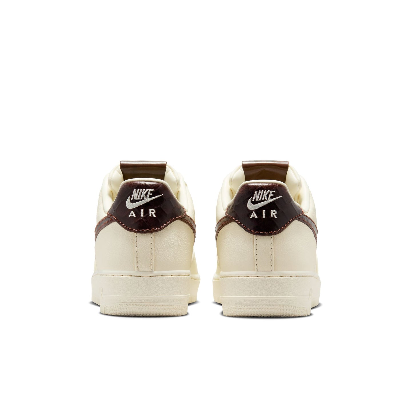 NIKE AIR FORCE 1 '07
