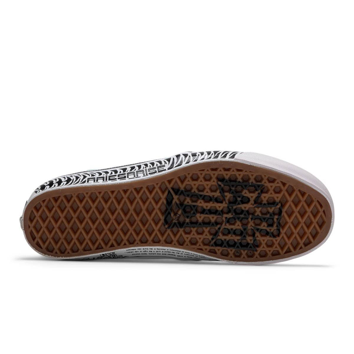 Vault by Vans Casual x Aries OG CHUKKA BOOT LX