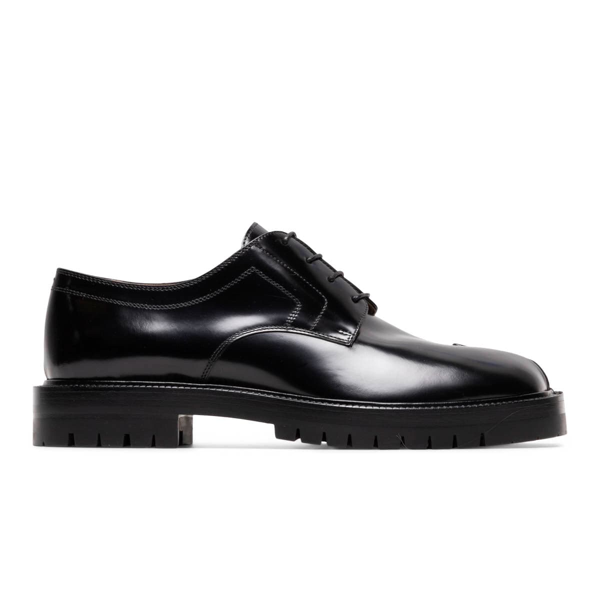 TABI COUNTY LACE-UP BLACK | Bodega