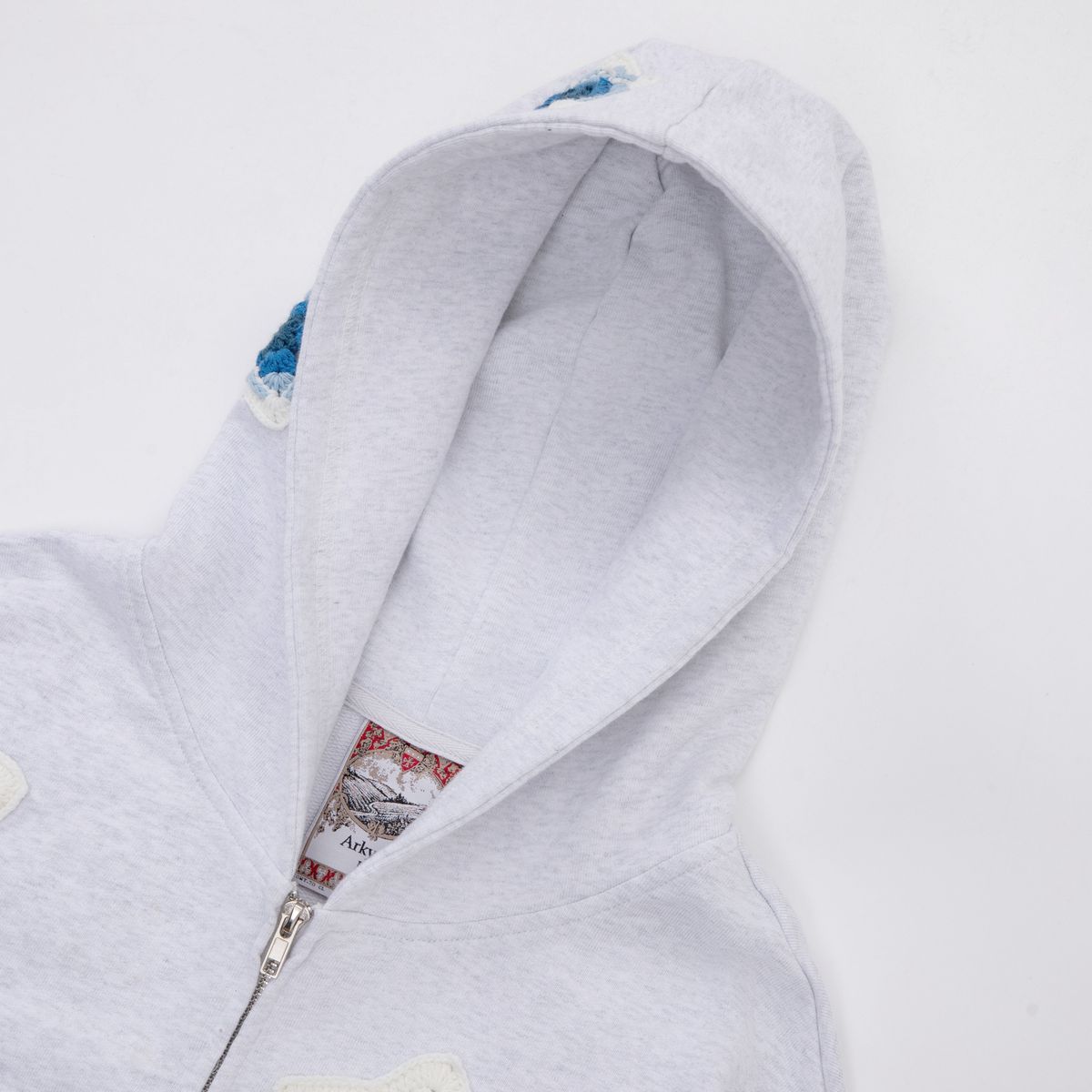 BLUE STAR CROCHET PATCH SWEATSHIRT