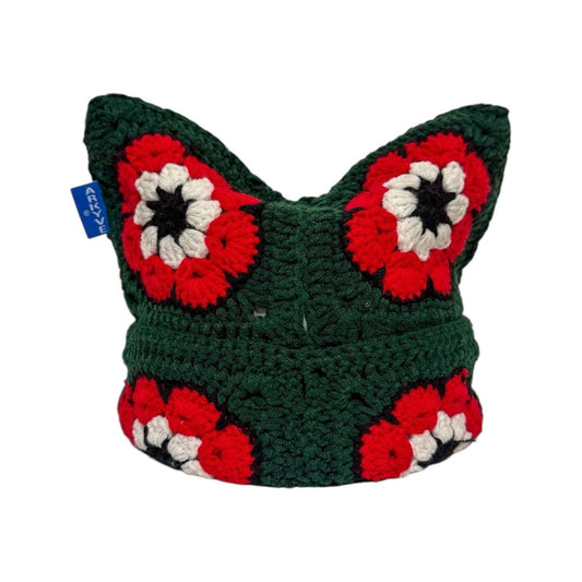 HOLLY BLOOM CROCHET CAT HAT