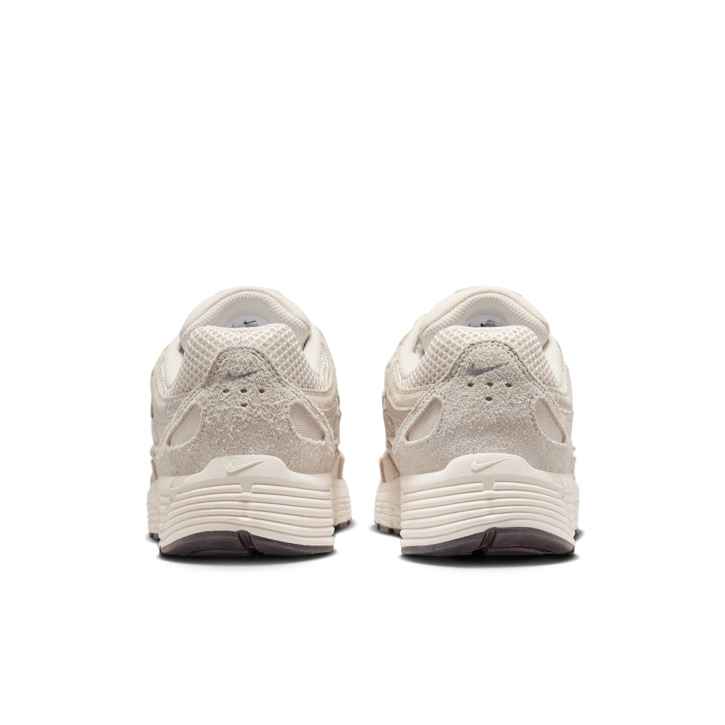 NIKE P-6000 SE