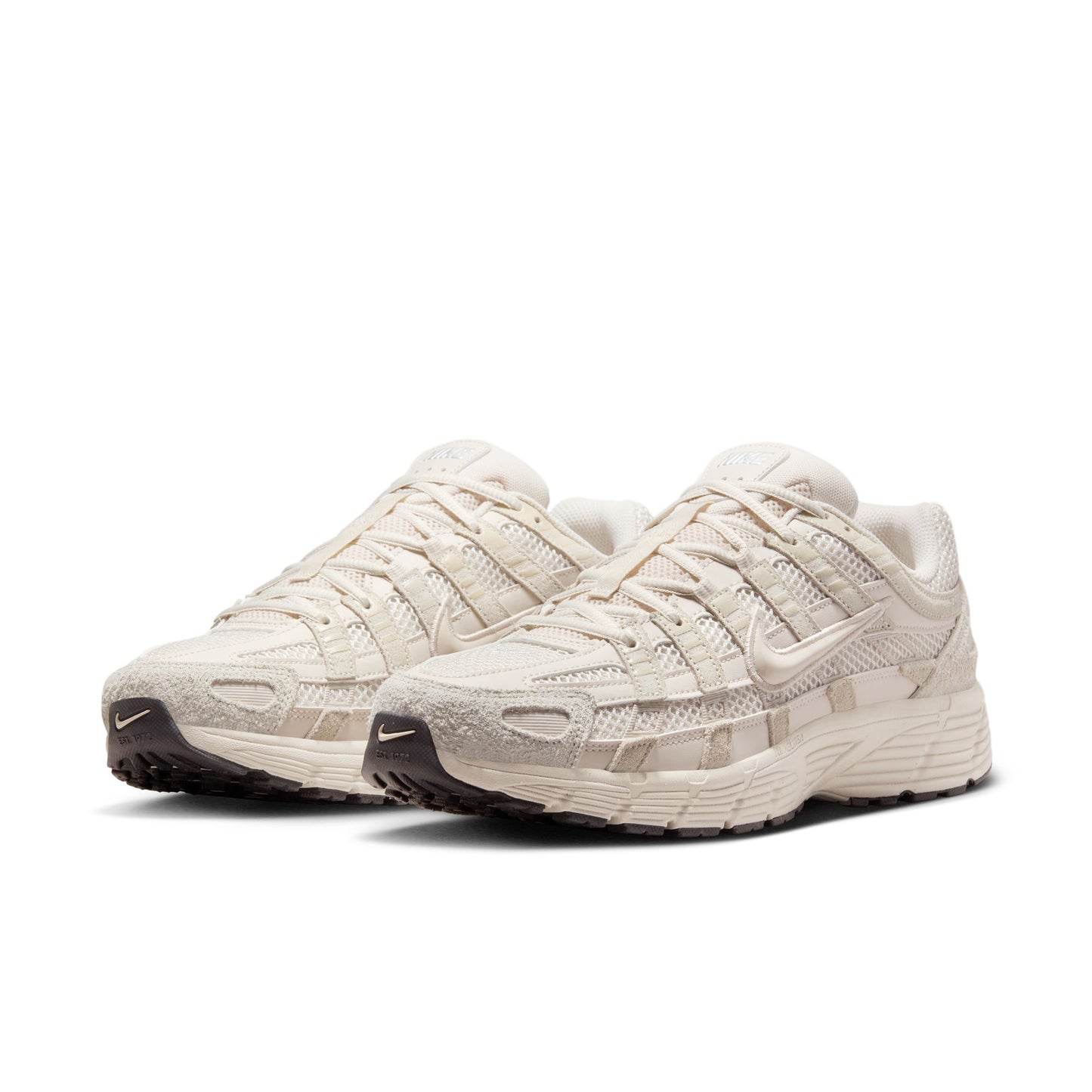 NIKE P-6000 SE