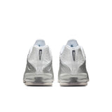 NIKE SHOX R4