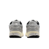 NIKE ZOOM VOMERO 5