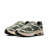 NIKE AIR MAX MOTO 2K