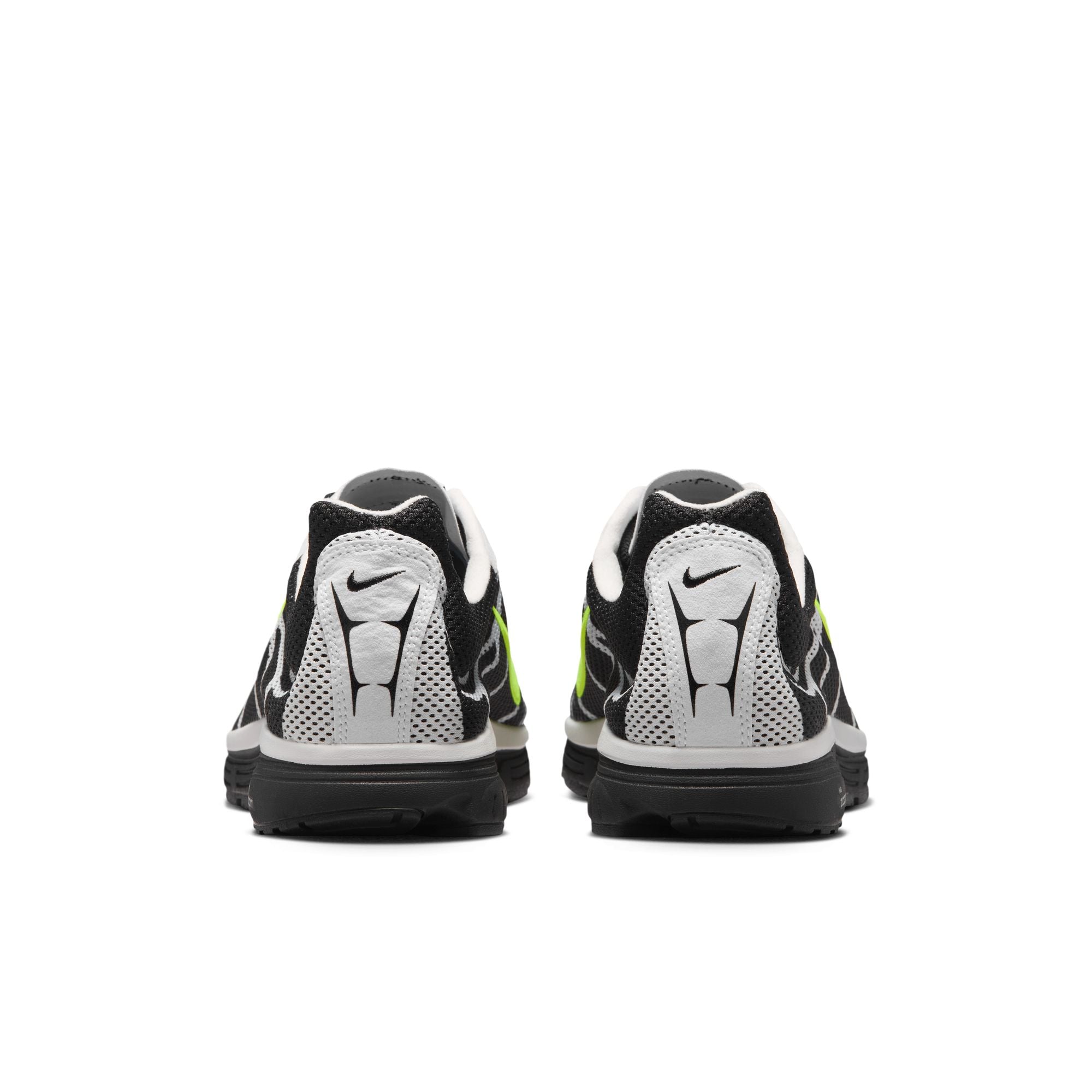 NIKE ZOOM STREAK 3 – Bodega