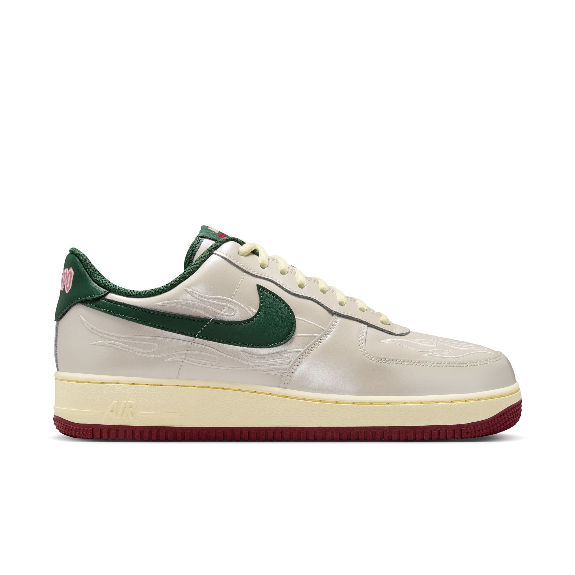 NIKE AIR FORCE 1 07 LV8 MADE YOU LOOK 白