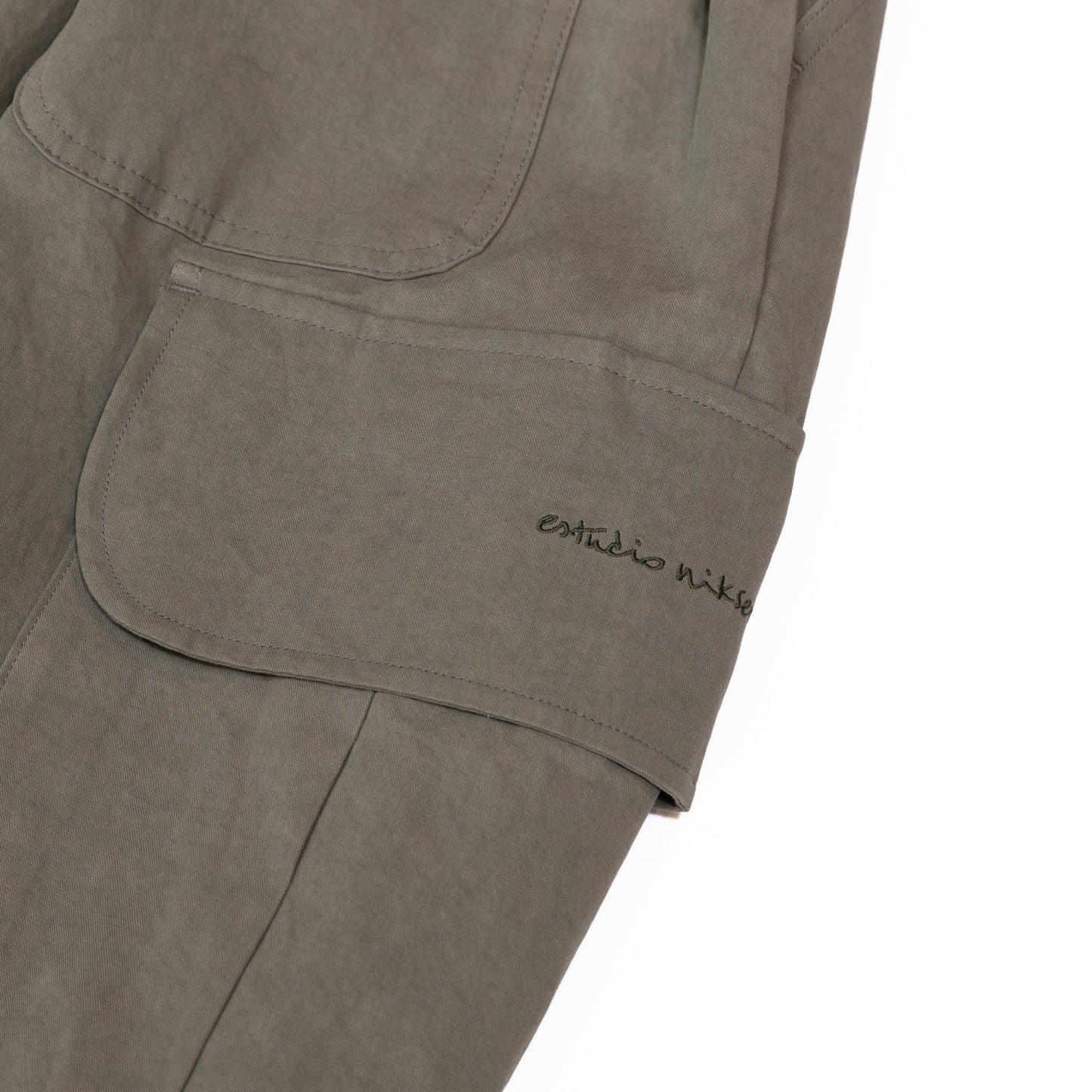 BIG-POCKET CARGO PANTS