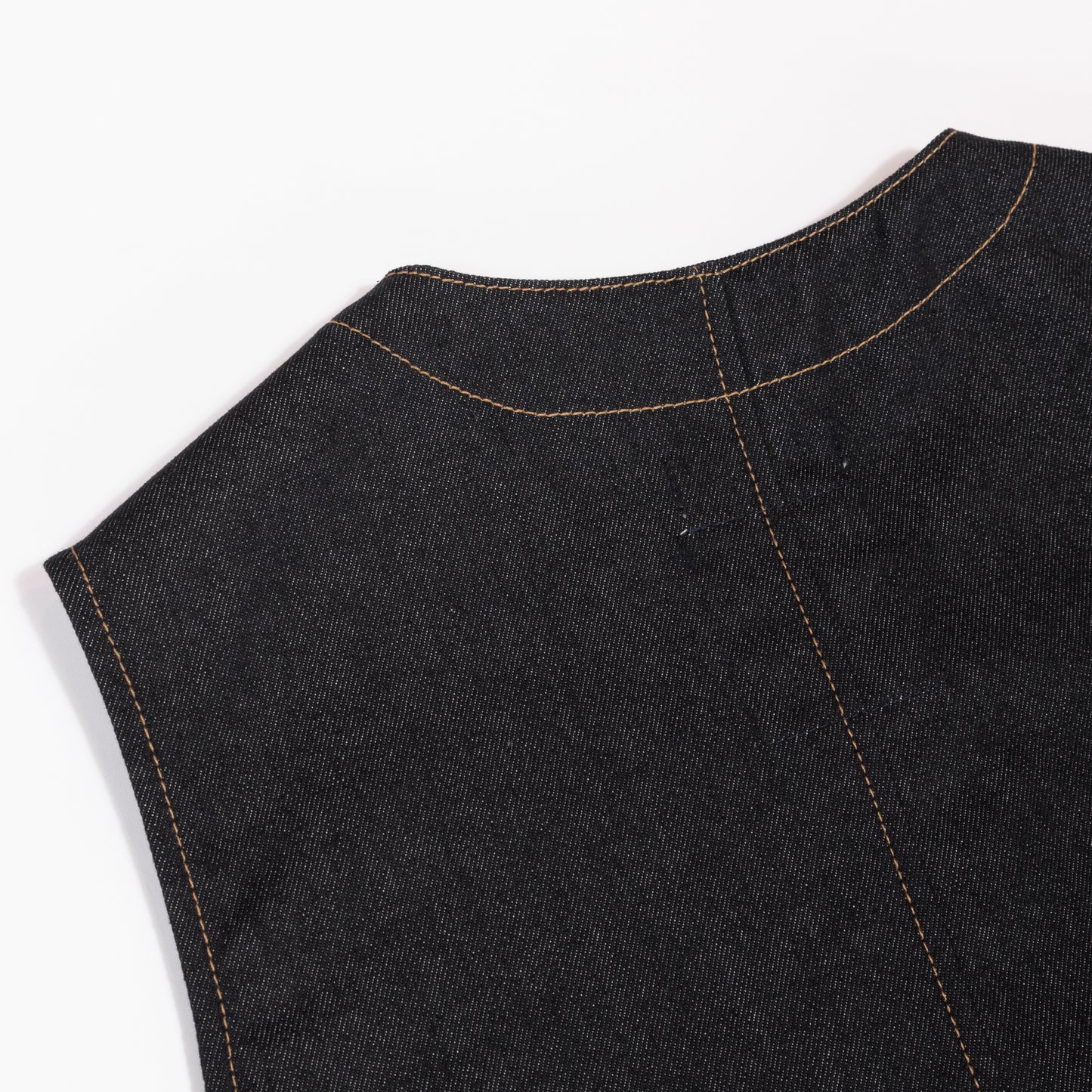 RAW DENIM STITCH VEST