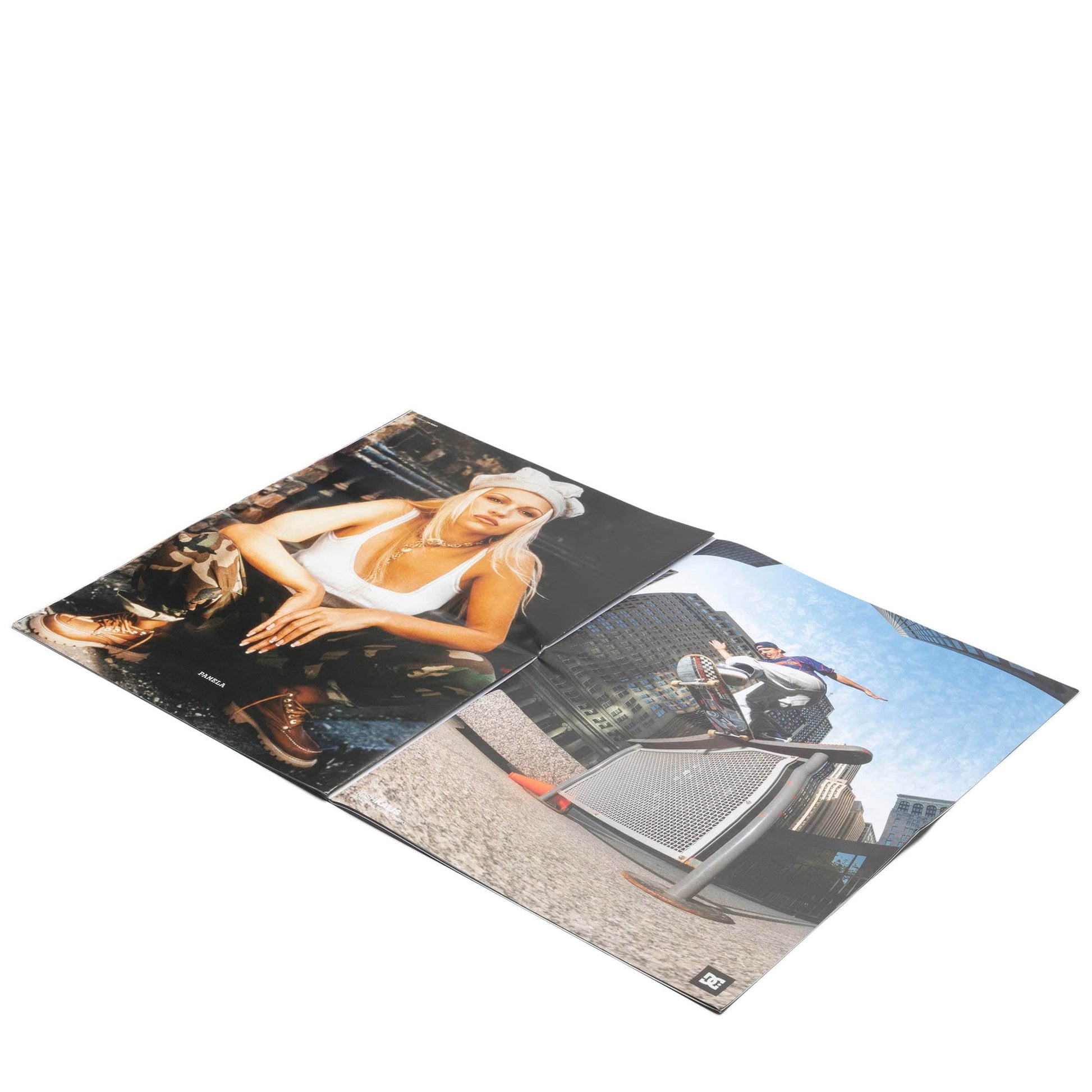 SNEEZE Books N/A / O/S SNEEZE MAGAZINE N.56