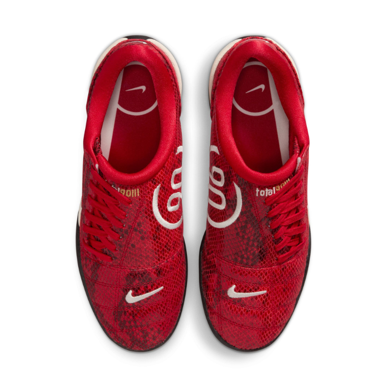 NIKE TOTAL 90 SE
