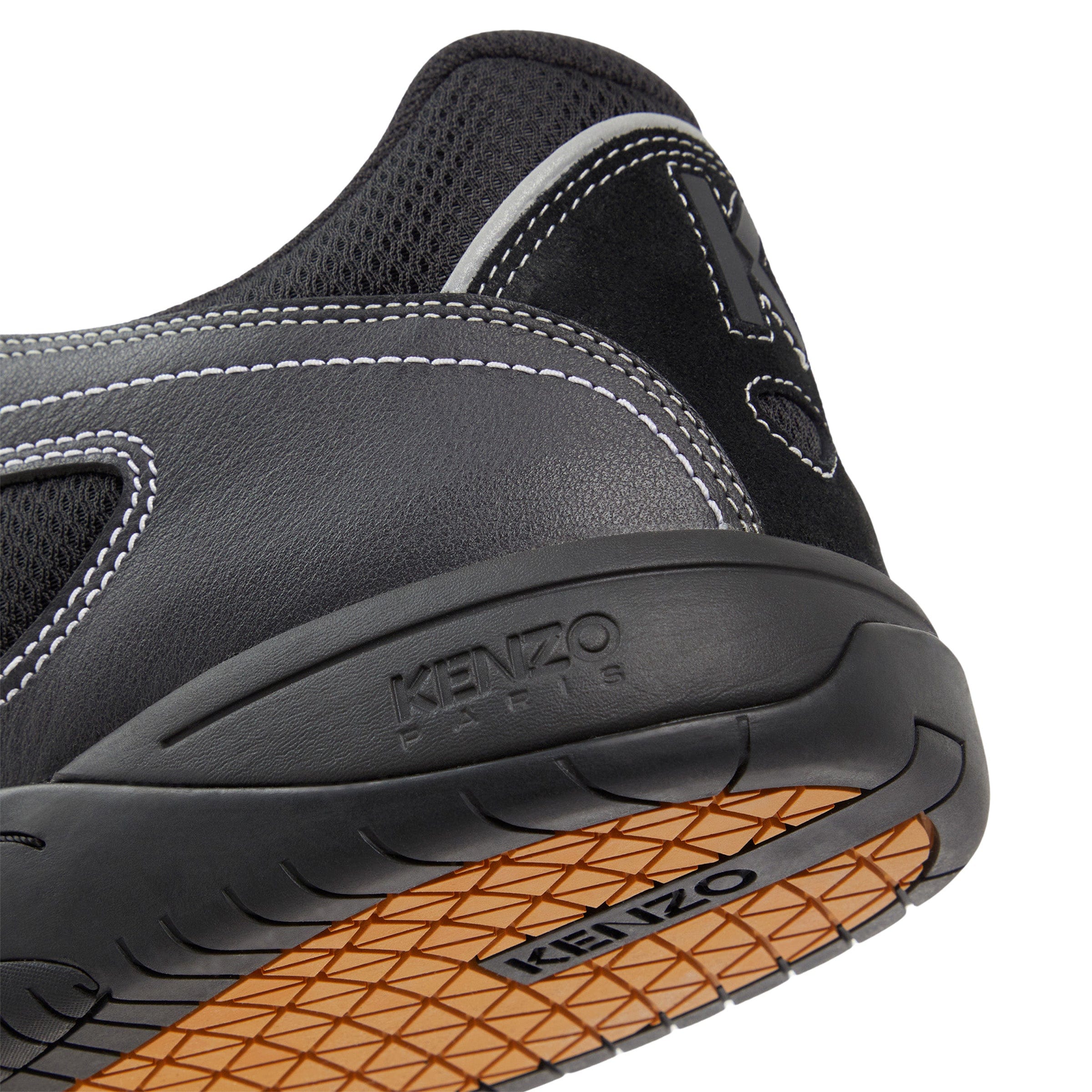 PXT LOW TOP SNEAKERS BLACK | Bodega