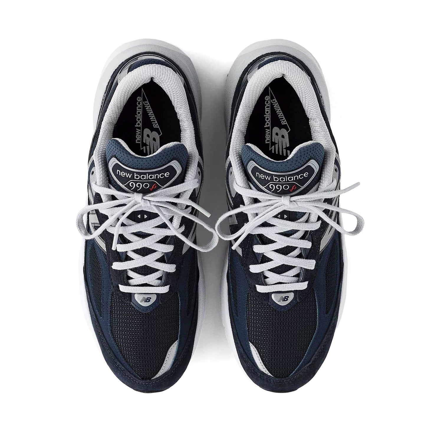 New Balance Sneakers M990NV6