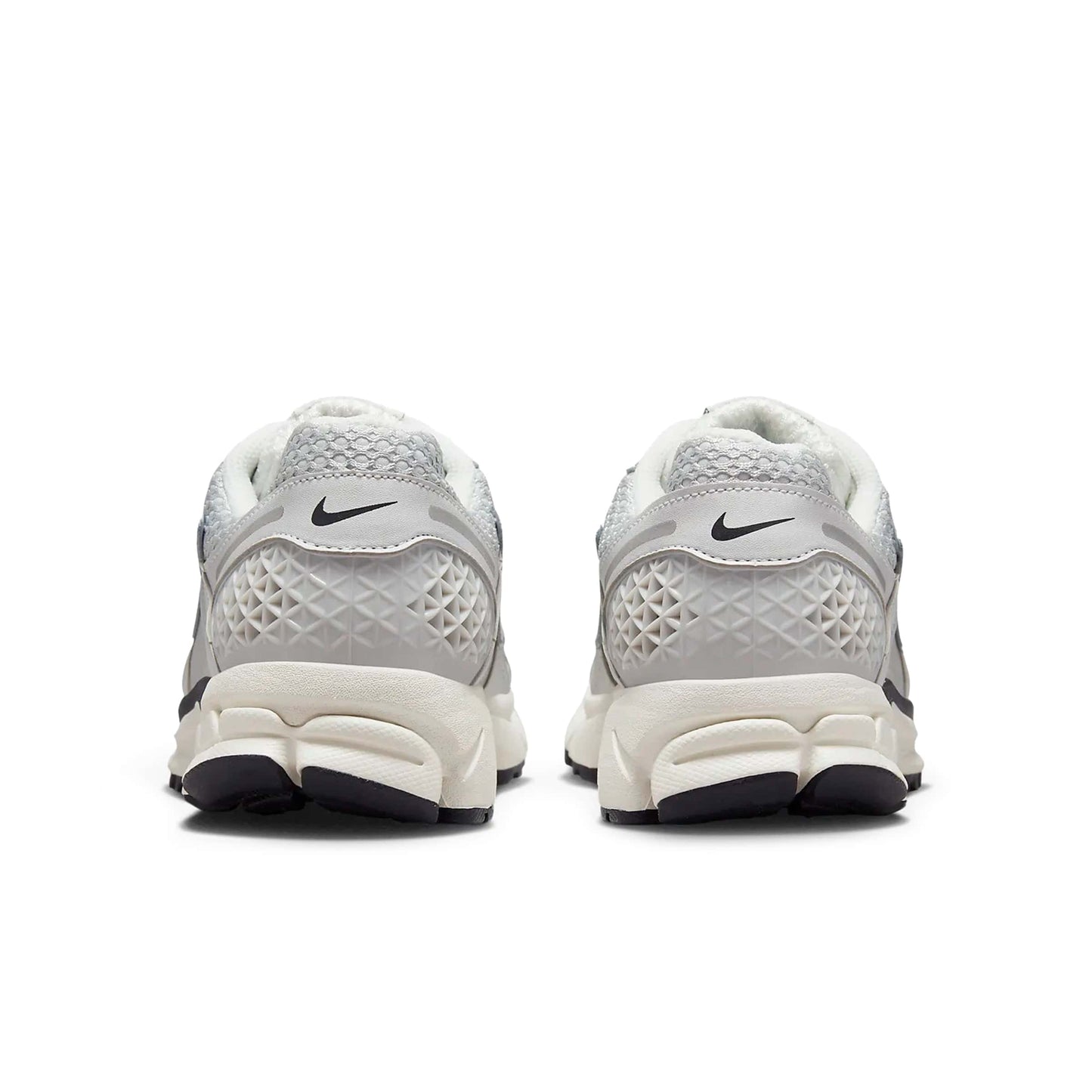 Nike Womens WOMEN'S ZOOM VOMERO 5