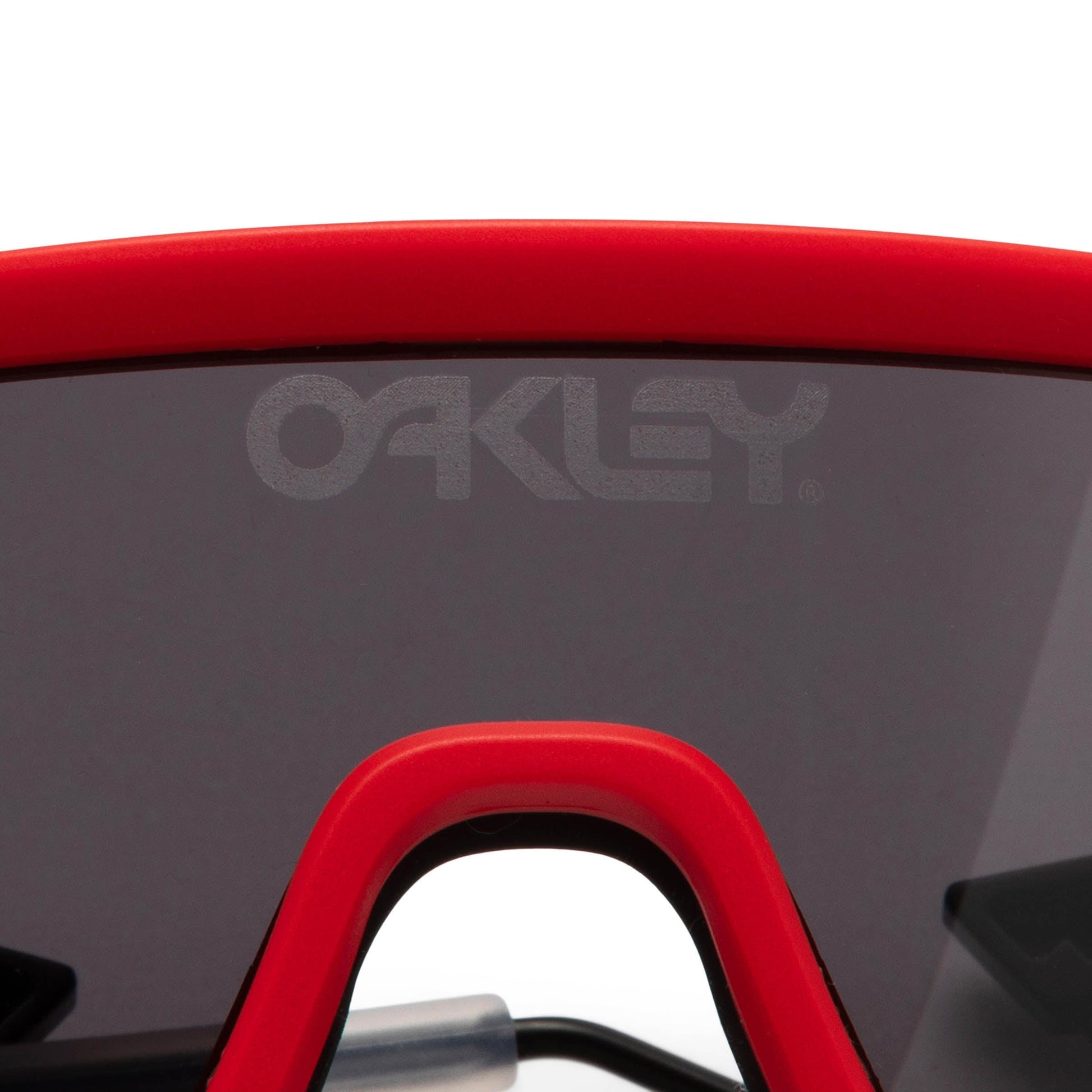 Oakley Eyewear MATTE REDLINE W/ PRIZM GREY / O/S BXTR METAL FP