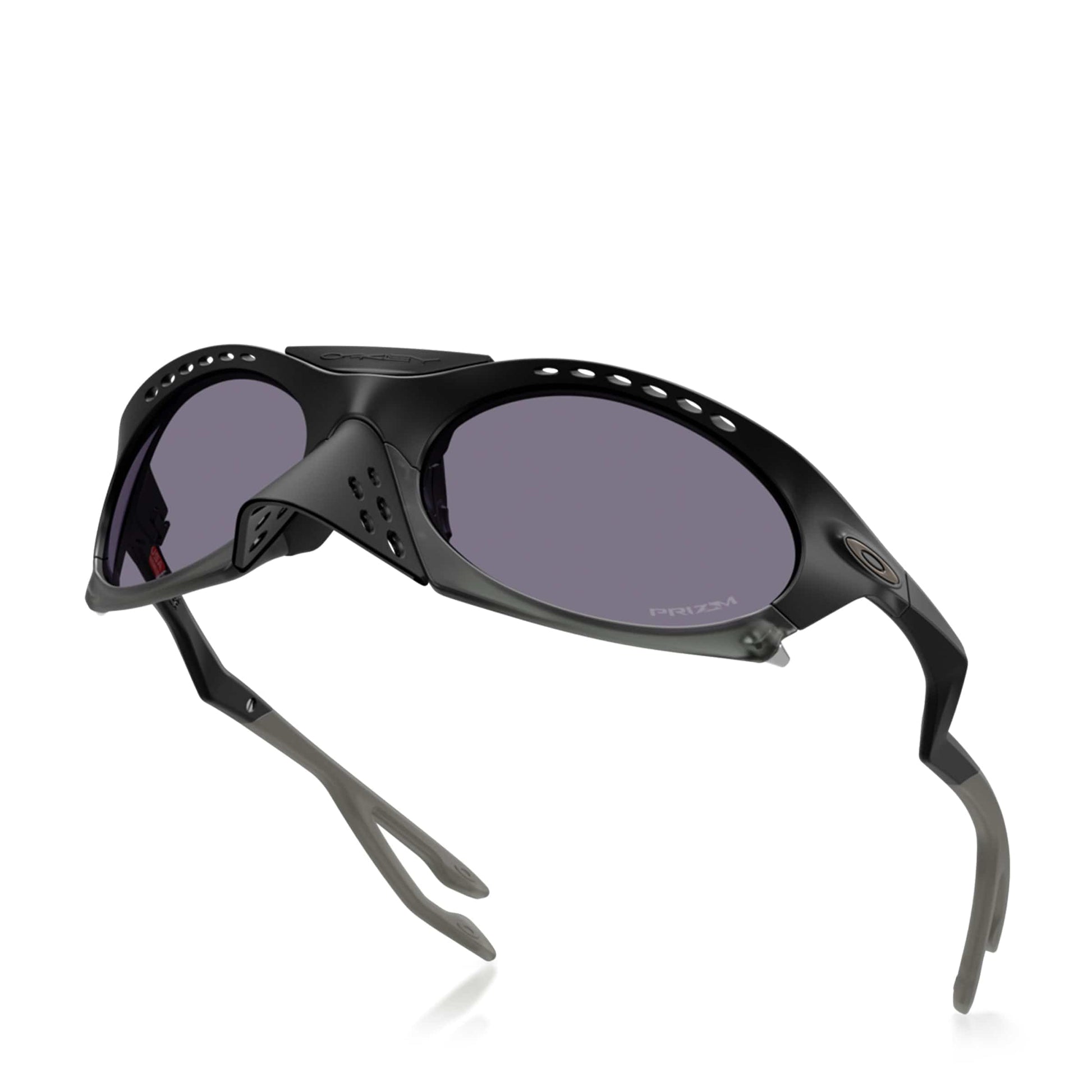 Oakley Eyewear MATTE BLACK W/ PRIZM GREY / O/S PLANTARIS