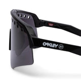 Oakley Eyewear MATTE BLACK W/ PRIZM GREY / O/S X FRAGMENT SUTRO LITE SWEEP