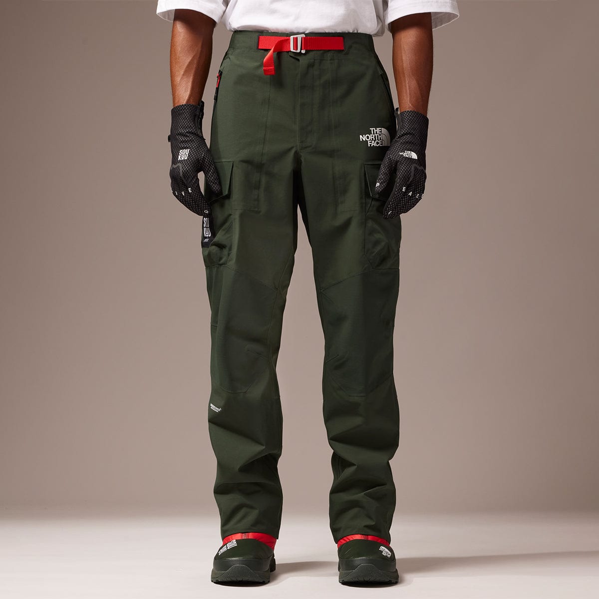 SOUKUU BY THE NORTH FACE X UNDERCOVER PROJECT U GEODESIC SHELL PANT