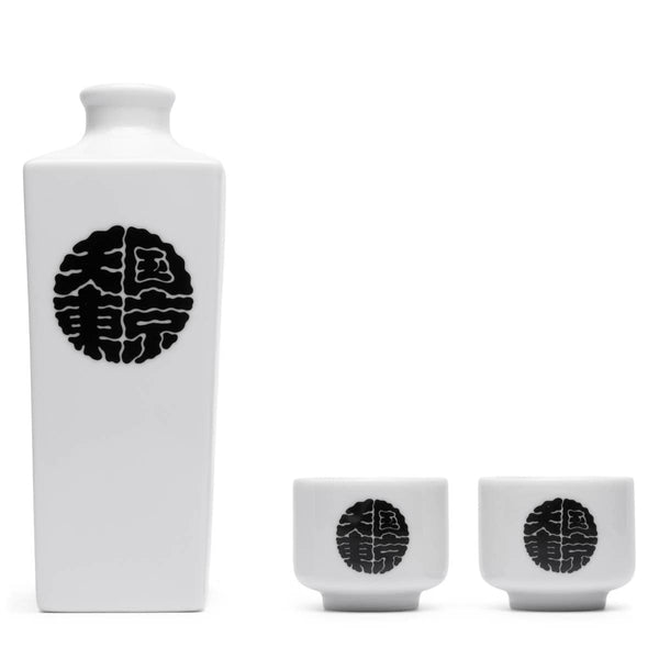 SAKE BOTTLE & CUP WHITE | Bodega