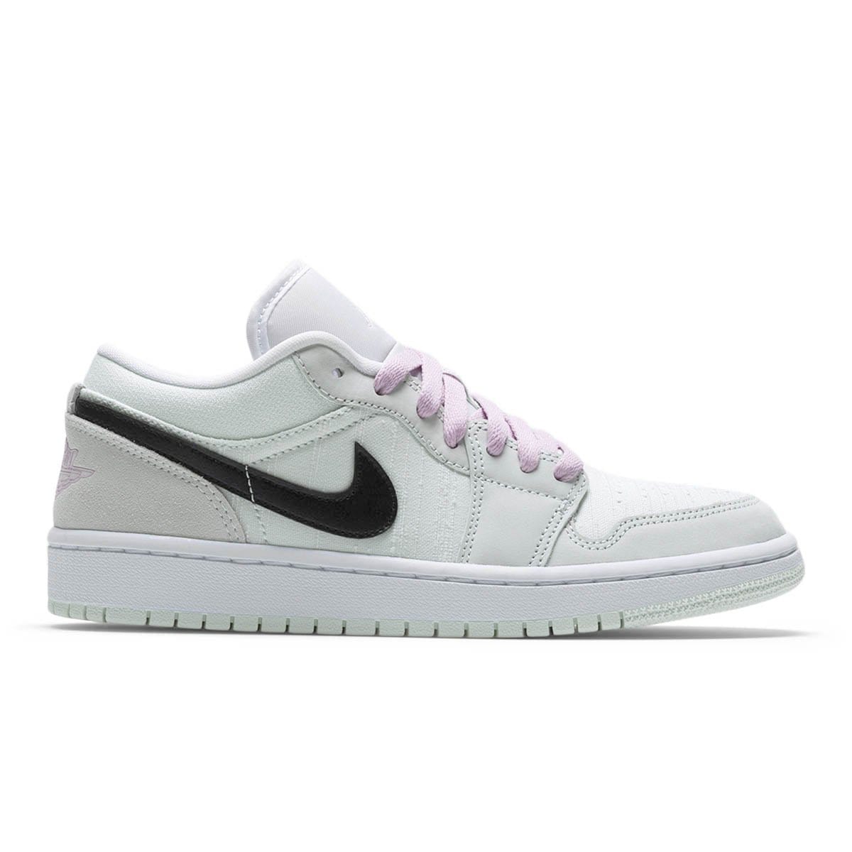 Air Jordan Athletic WOMEN'S AIR JORDAN 1 LOW SE