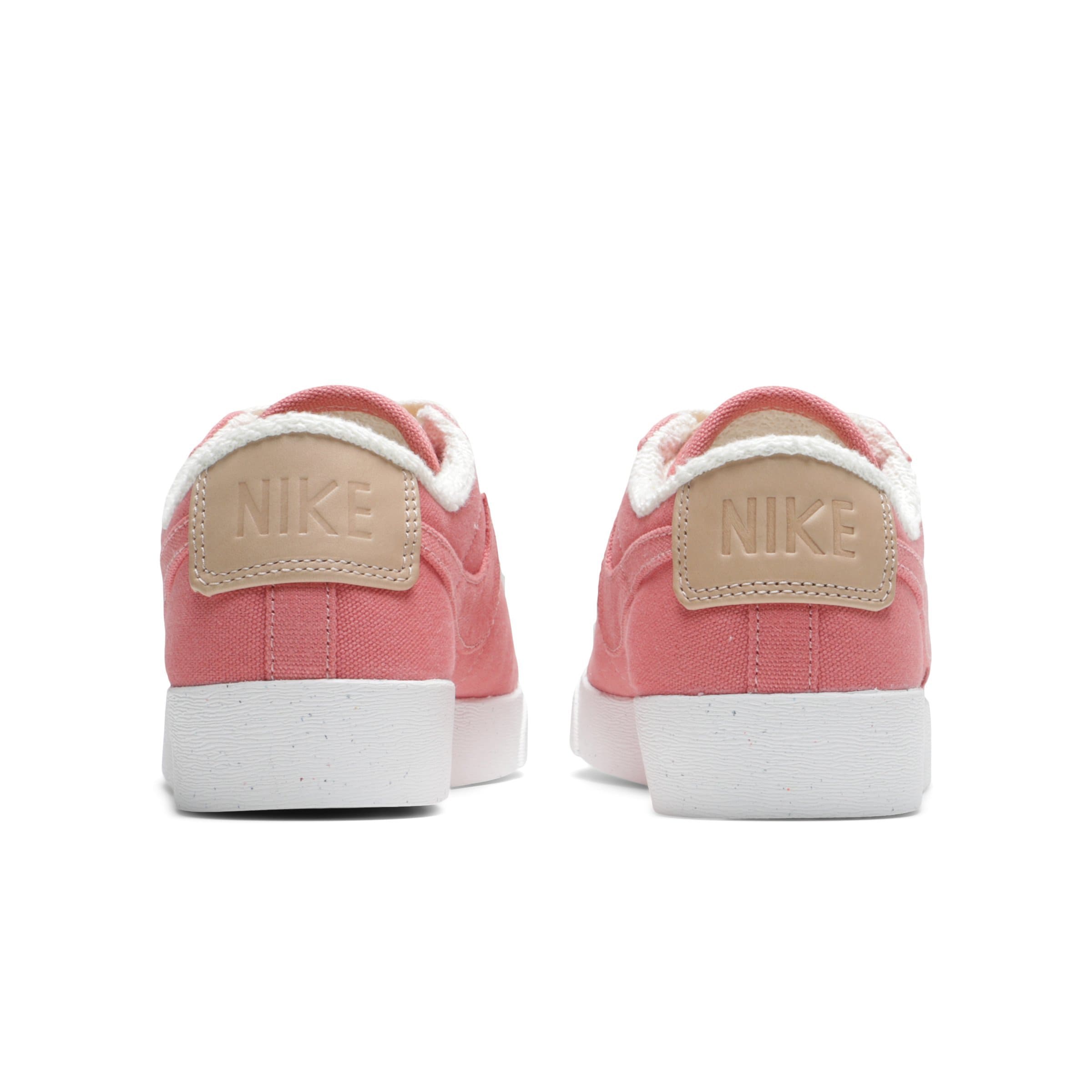 WOMEN S BLAZER LOW LX AV9371 600 Bodega