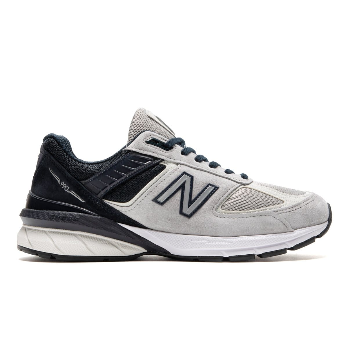 New Balance Shoes M990GT5