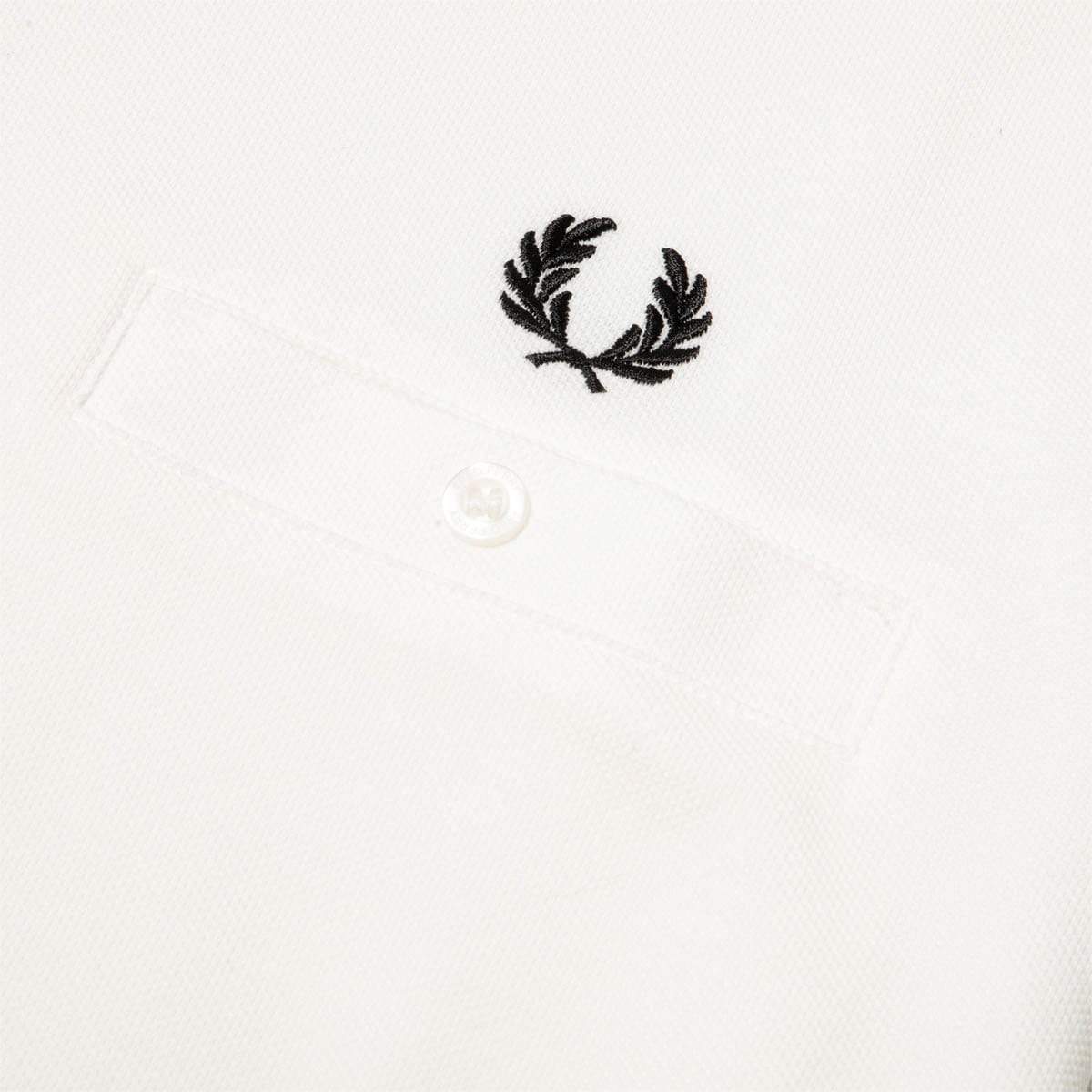 Fred Perry T-Shirts POCKET DETAIL PIQUE SHIRT
