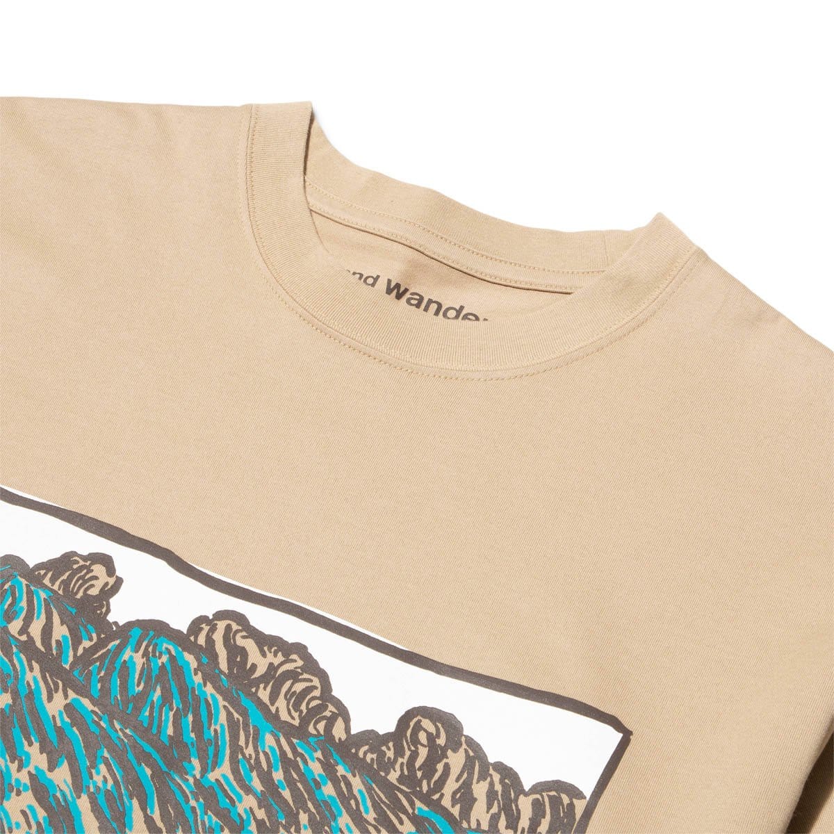 and wander T-Shirts MOUNTAIN AND MOON TEE