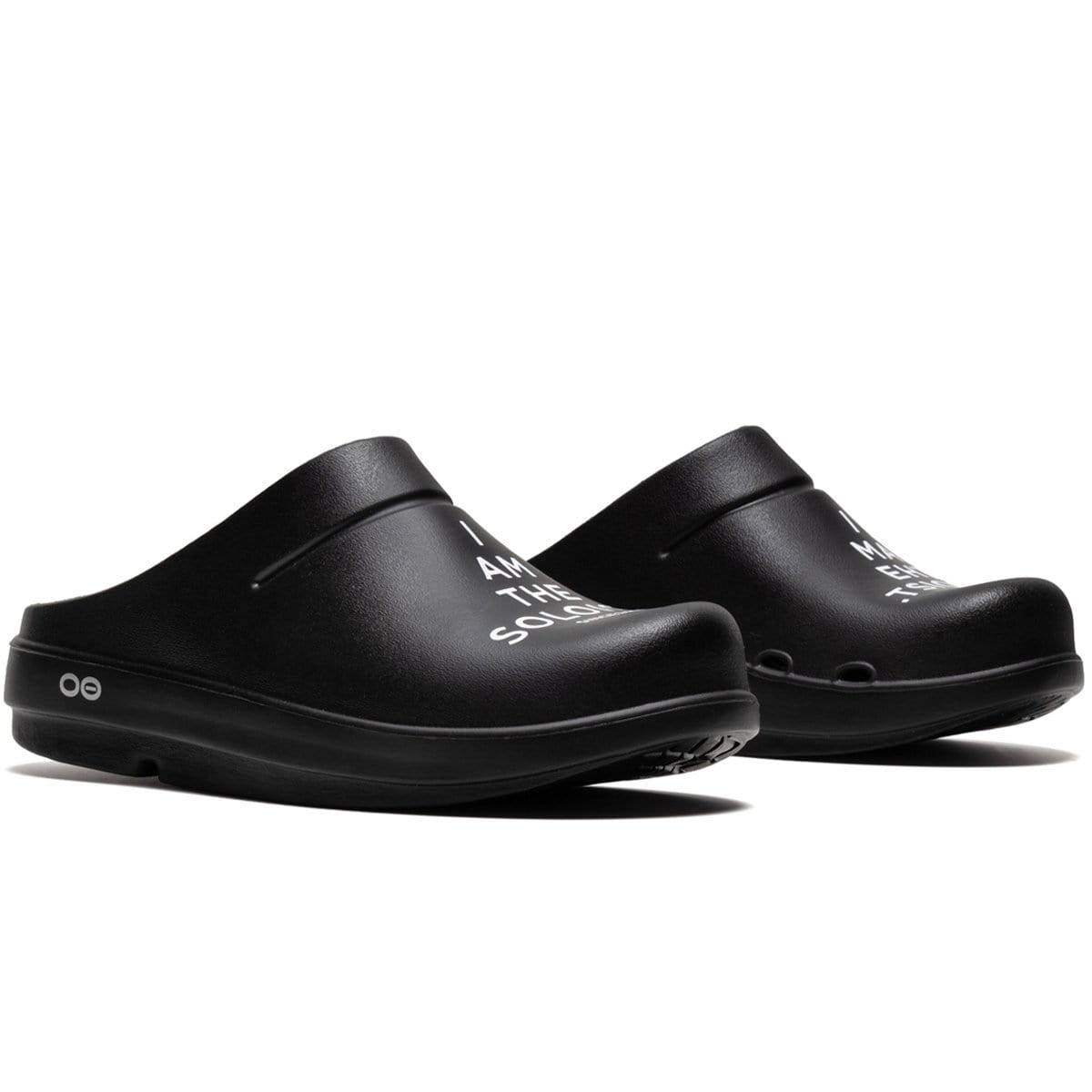 x OOFOS SIGNATURE CLOGS x OOFOS SIGNATURE CLOGS