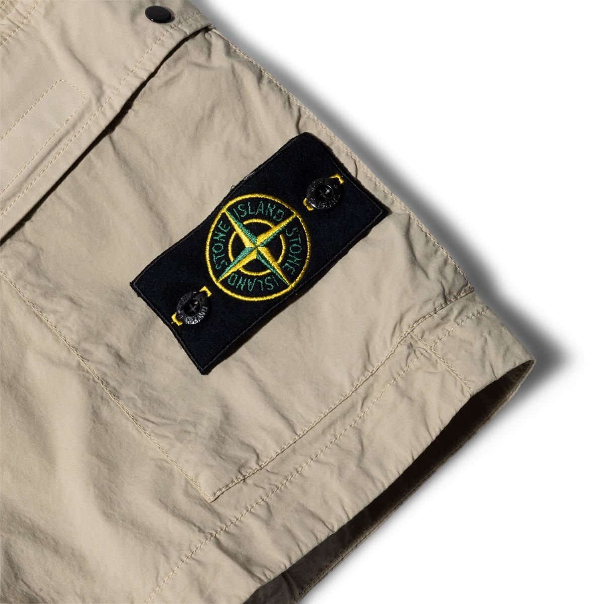 Stone Island Bottoms CARGO BERMUDA SHORTS 7415L0803Stone Island CARGO BERMUDA SHORTS 7415L0803 [V0058]