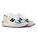 New Balance Sneakers M990WB2