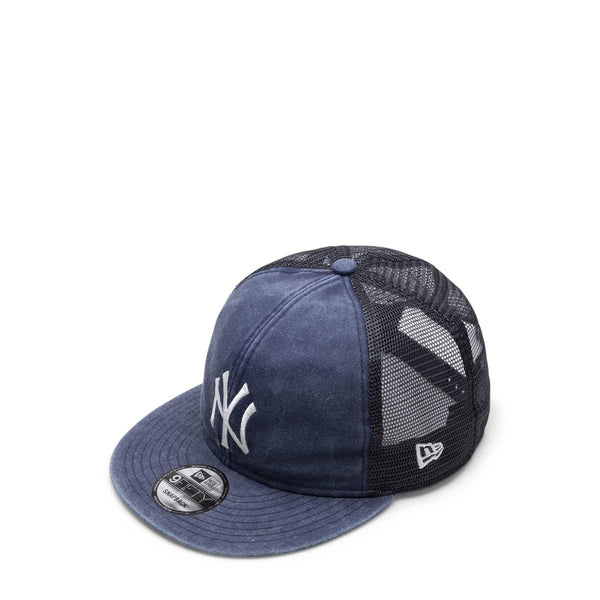 NEW ERA X MLB X ERIC EMANUEL TRUCKER - NEW YORK YANKEES – Undefeated