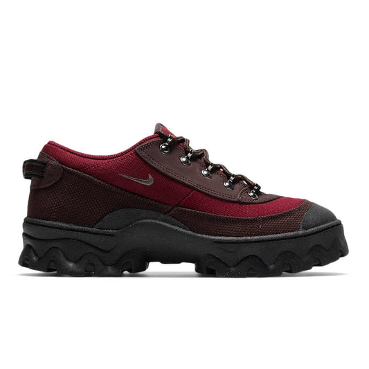 Nike Boots WOMEN'S LAHAR LOW