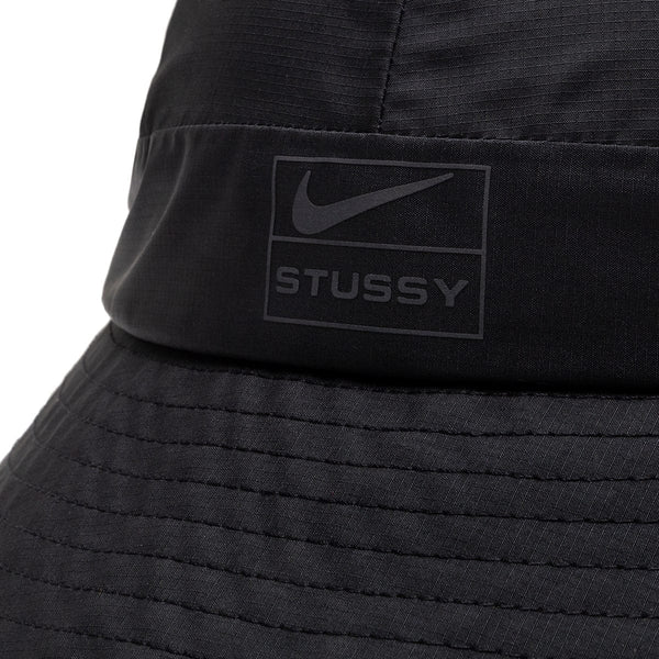 X STÜSSY STORM-FIT BUCKET HAT [DQ7817-010] | Bodega