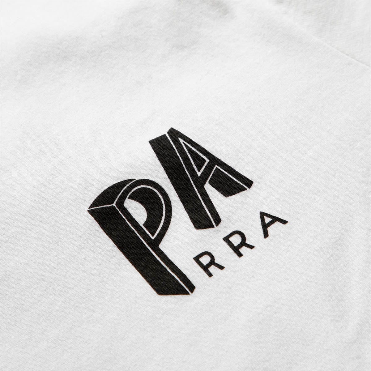 By Parra T-Shirts HORSE IN A HOLE T-SHIRT