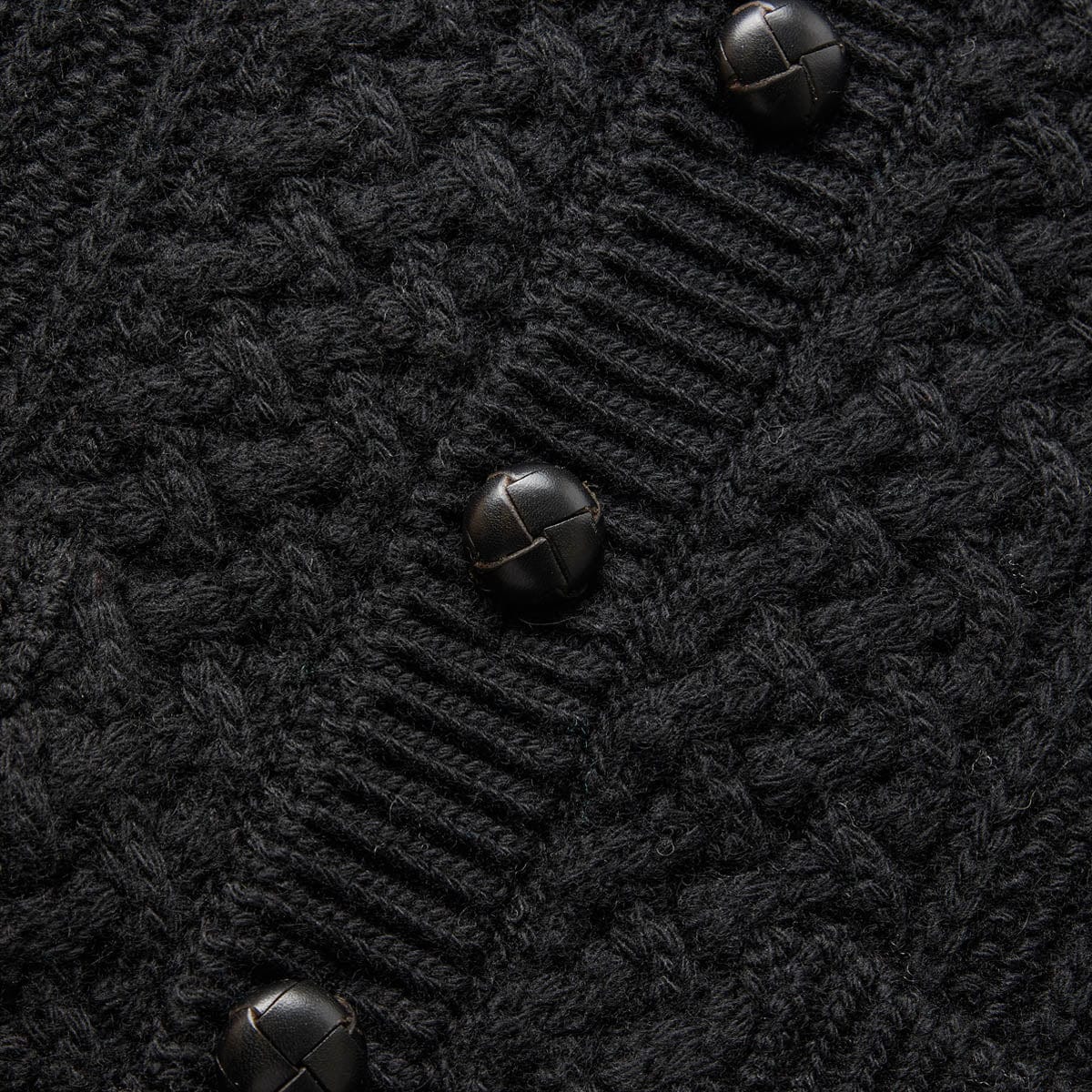 DOUBLE ZIP ARAN PATTERN CARDIGAN BLACK | Bodega