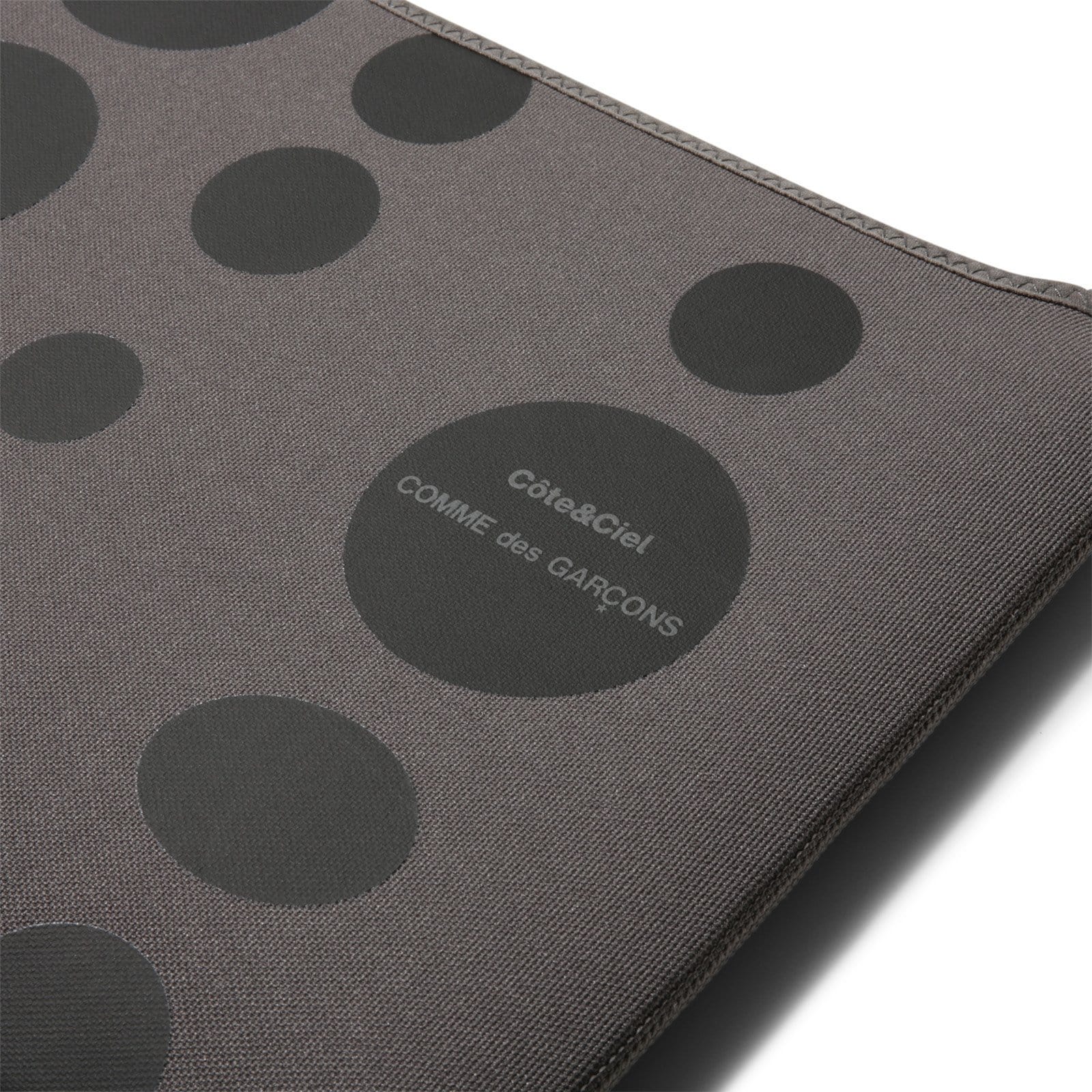 x Cote Ciel BLACK DOTS MACBOOK CASE 13 Grey Bodega