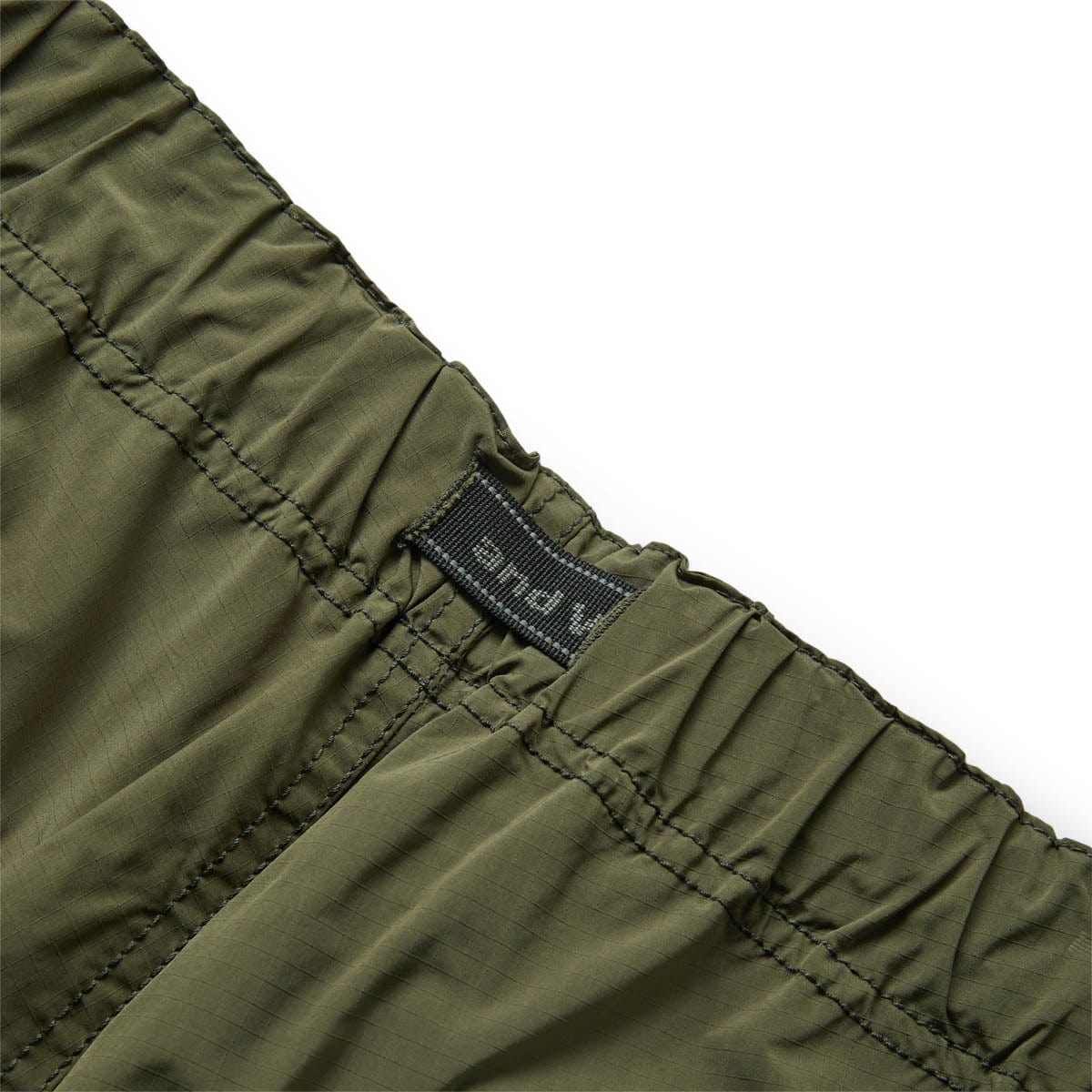 OVERSIZED CARGO SHORT PANTS