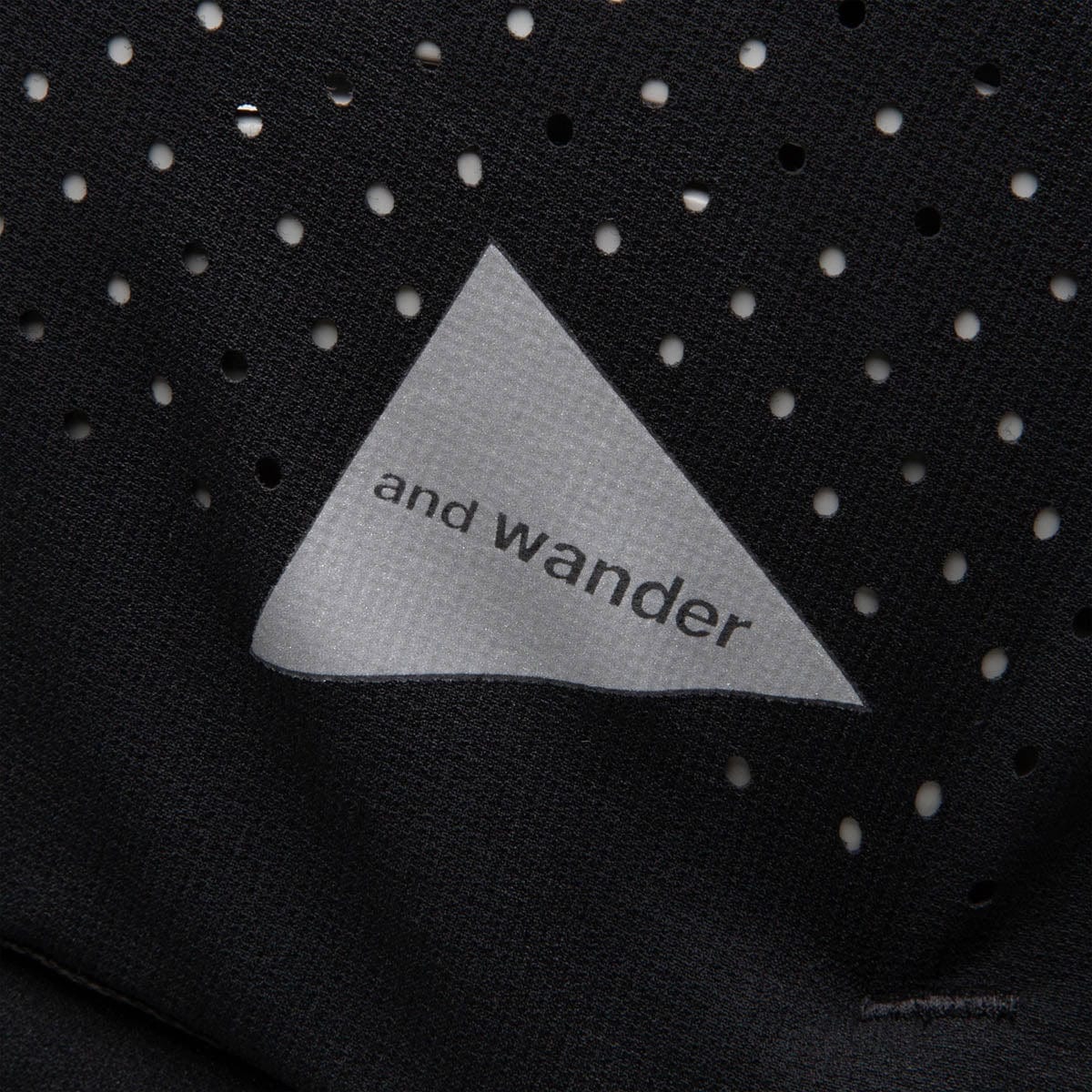 and wander Headwear BLACK / O/S TECH CAP