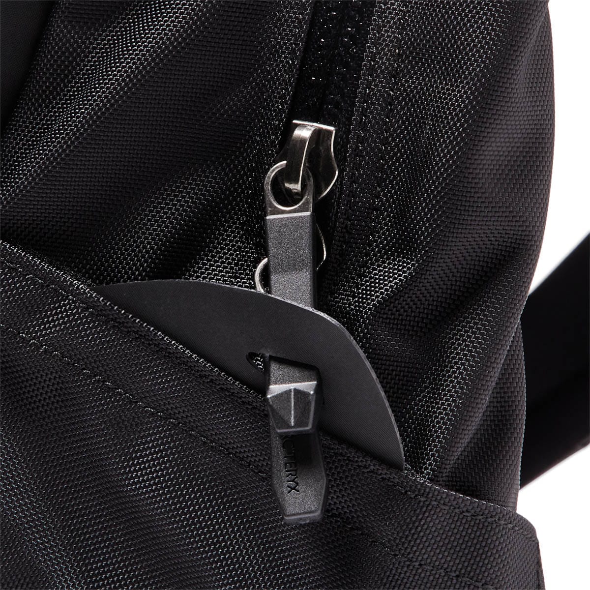 Arc'teryx Bags & Accessories STEALTH BLACK / OS ARRO 22 BACKPACK