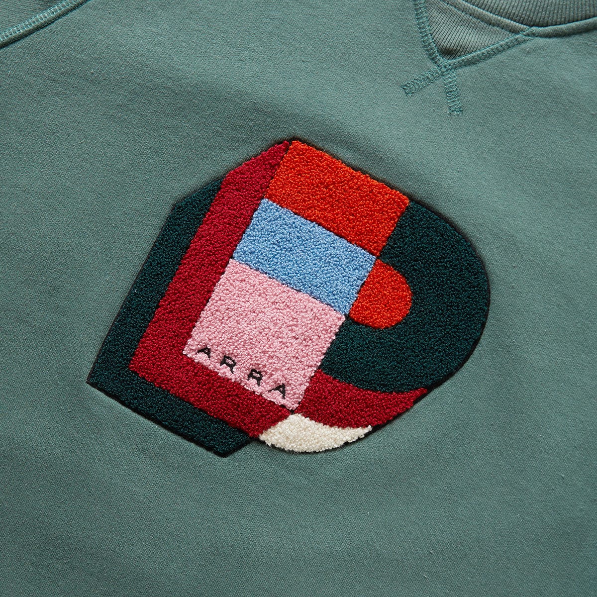 By Parra BUILDING BLOCK LOGO CREW SWEATSHIRT GREEN