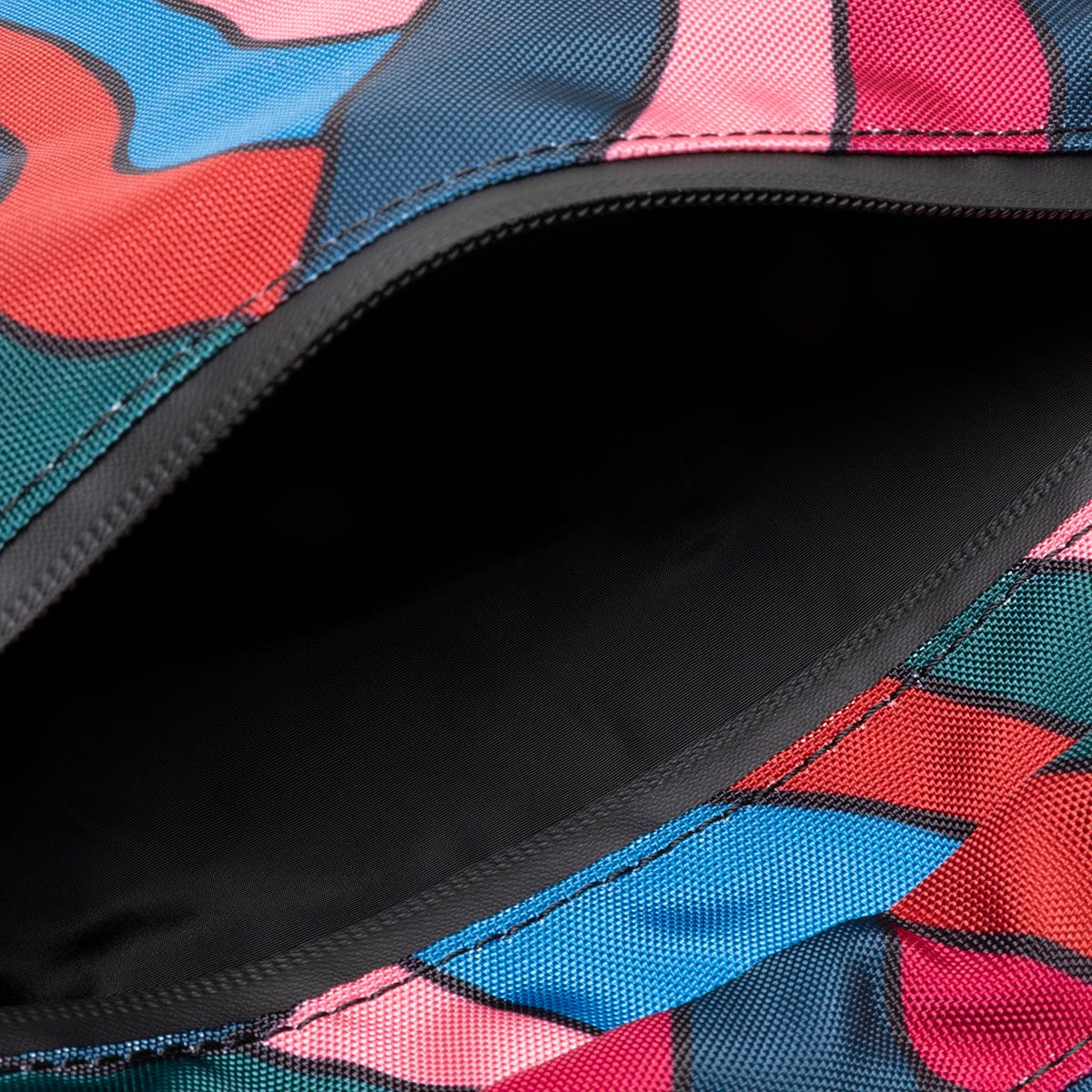 By Parra Bags MULTI / O/S DISTORTED WAVES TOILETRY BAG