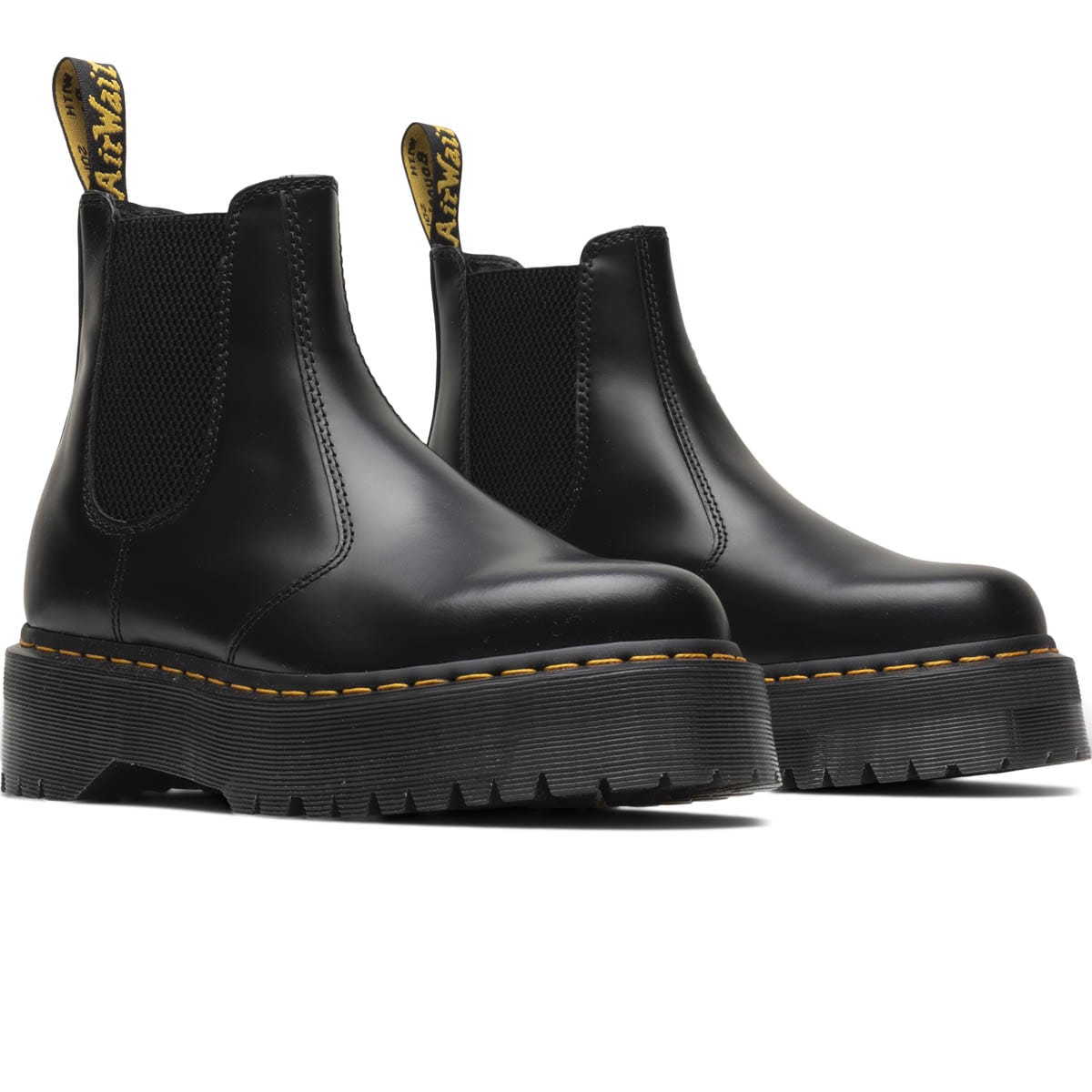 Dr. Martens WOMEN'S 2976 QUAD CHELSEA BOOTS BLACK POLISHED SMOOTH