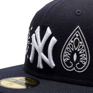 Shop New Era 59Fifty New York Yankees Bandana Hat 60180887 blue