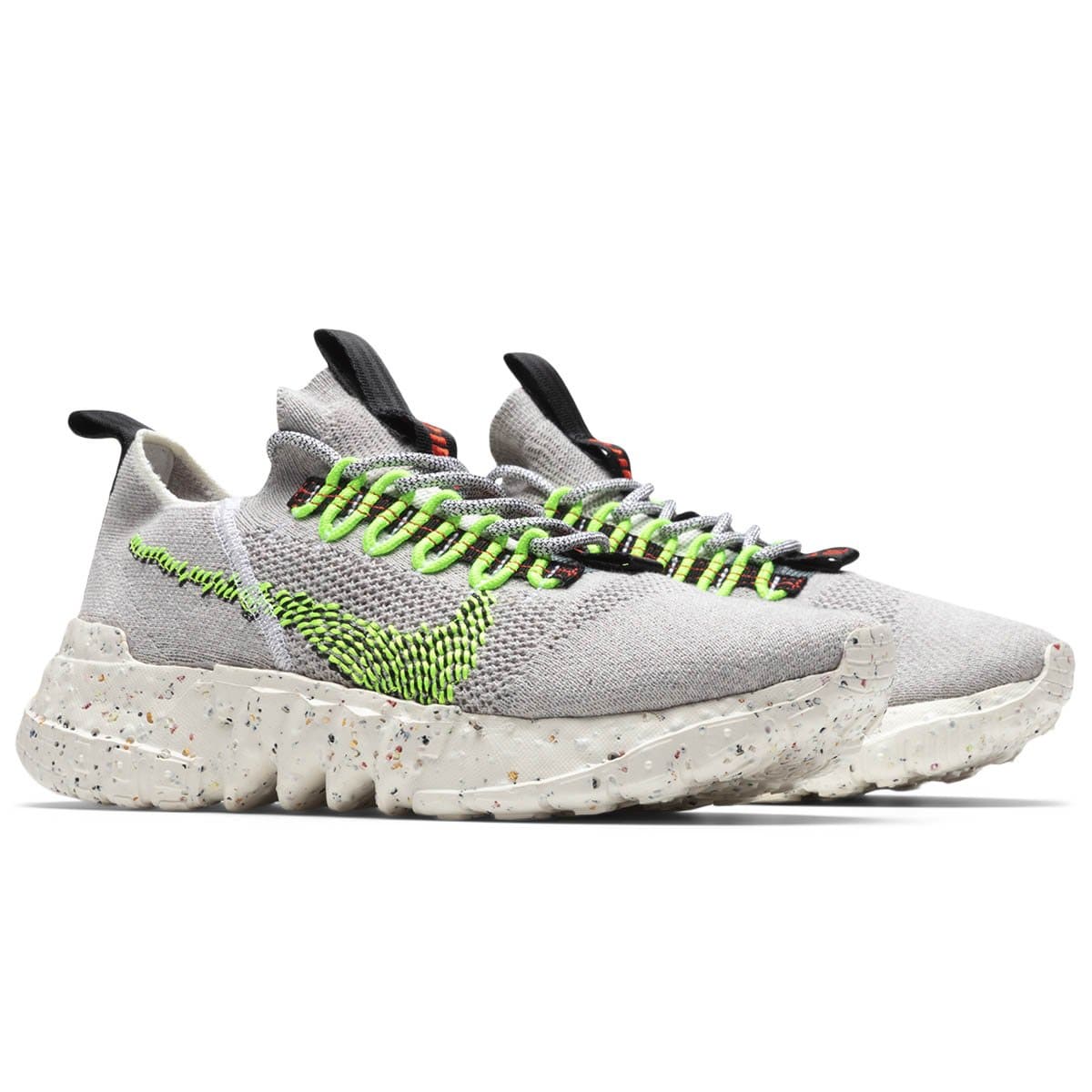 Nike Athletic SPACE HIPPIE 01