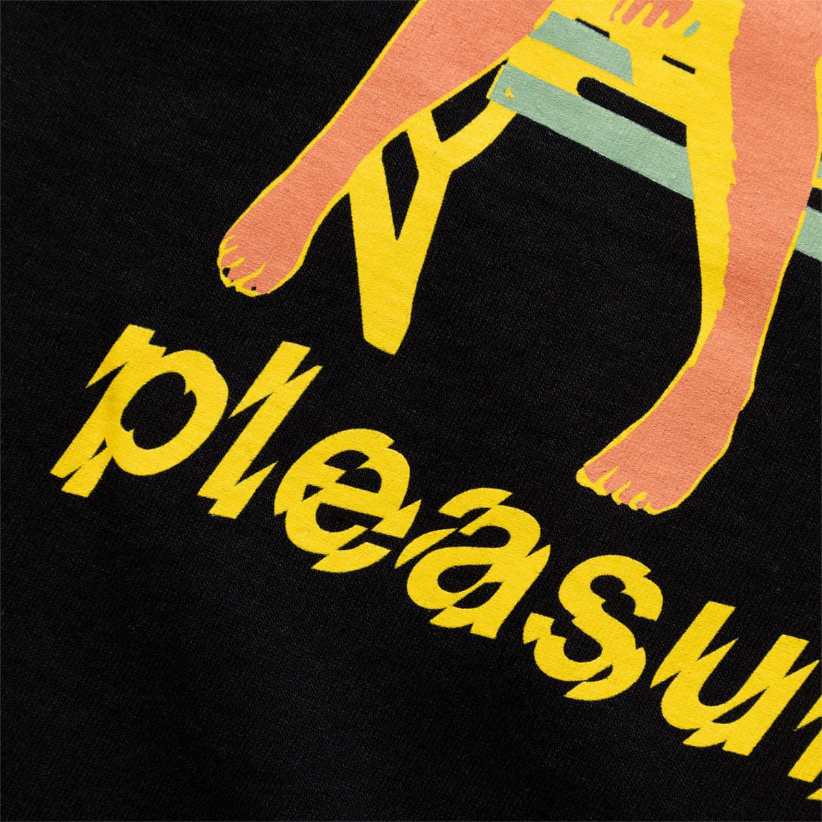 Pleasures T-Shirts BENCH T-SHIRT