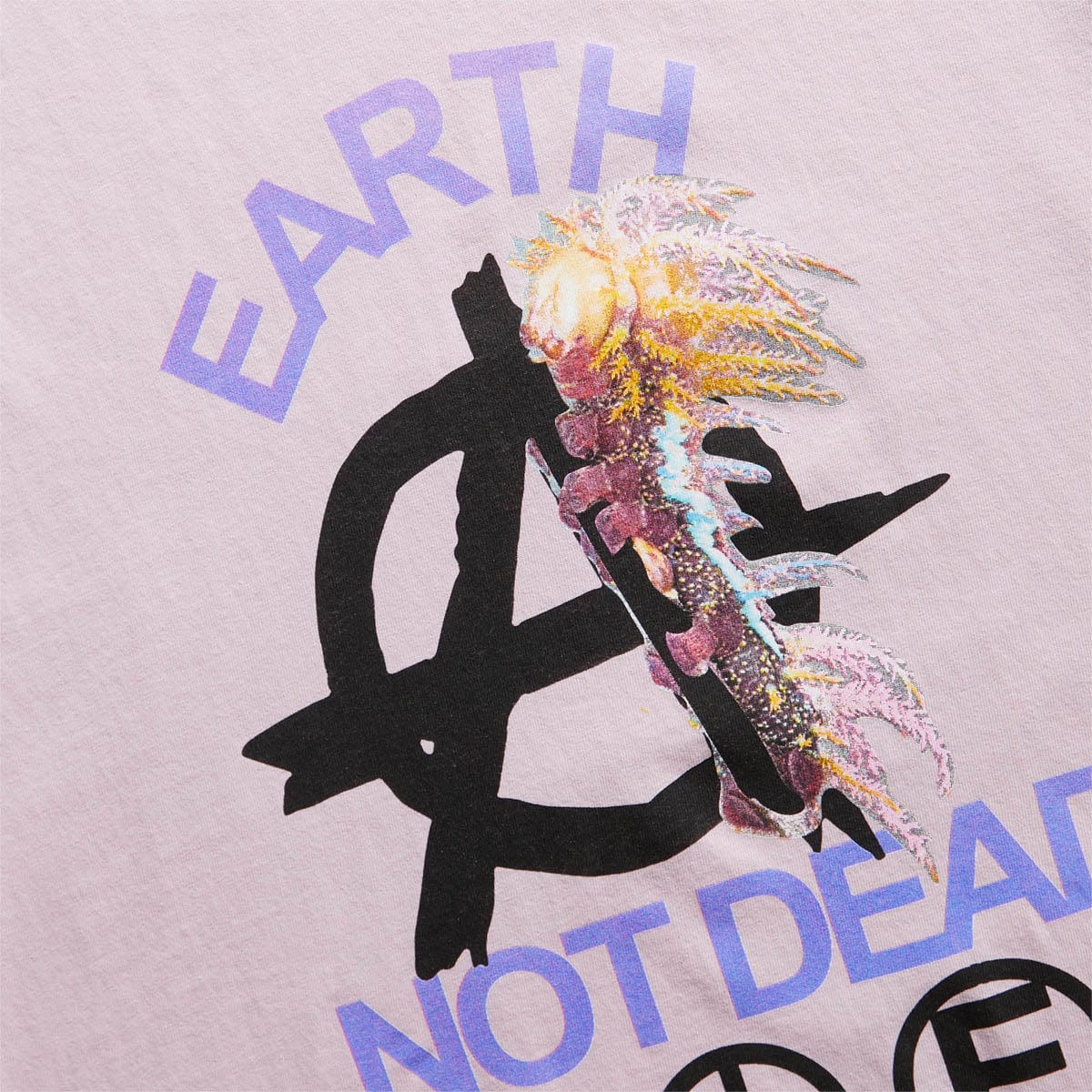 PRMTVO T-Shirts EARTH NOT DEAD TEE